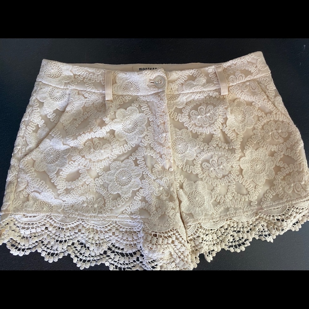 Laced shorts